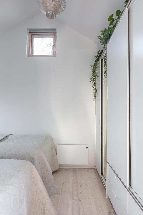 Semesterbostad Sparkling Newly Built House Close To & Nature Stockholm